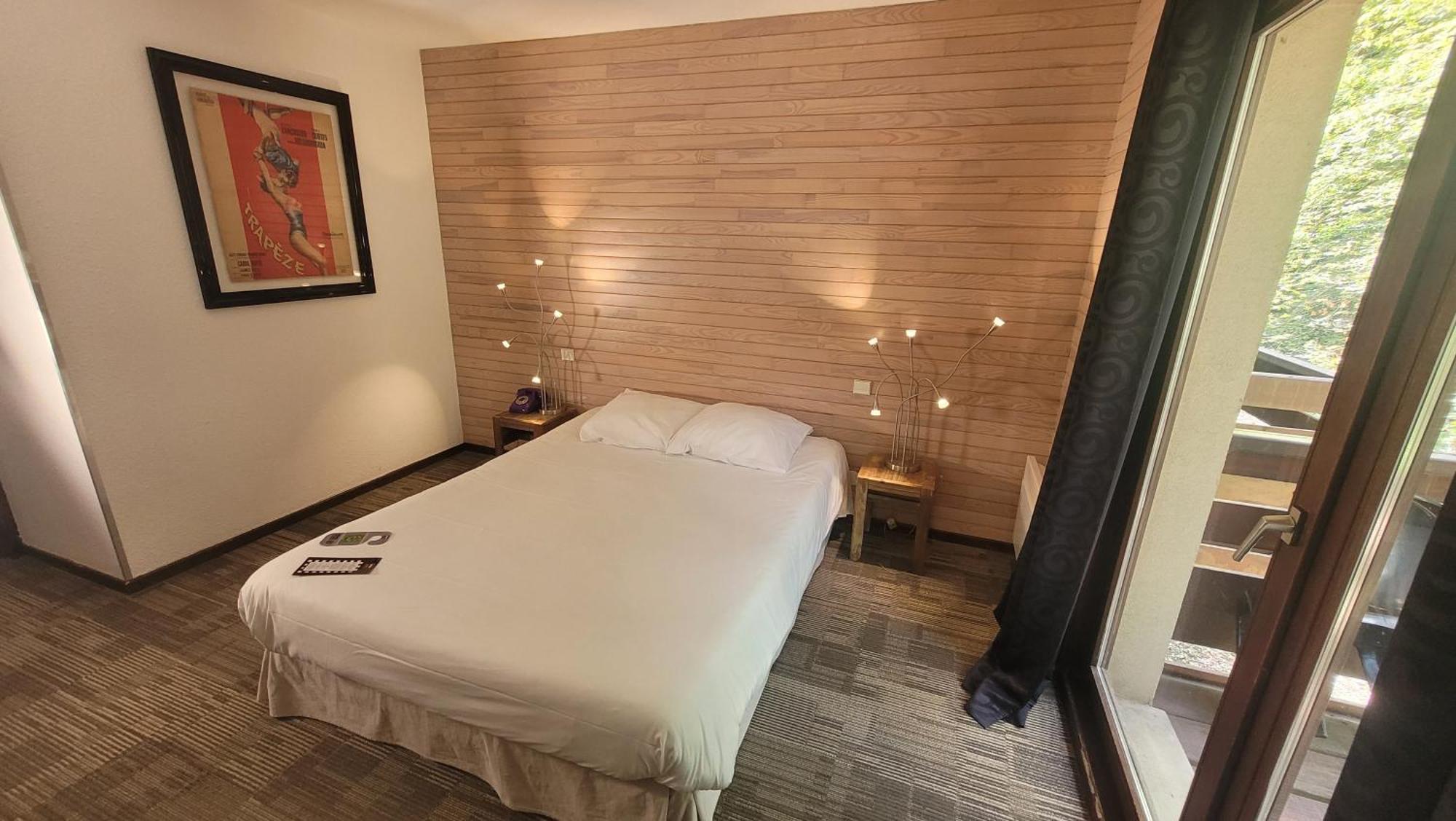 Enzo - St Eloy Metz By Kyriad Direct Hotel 3*