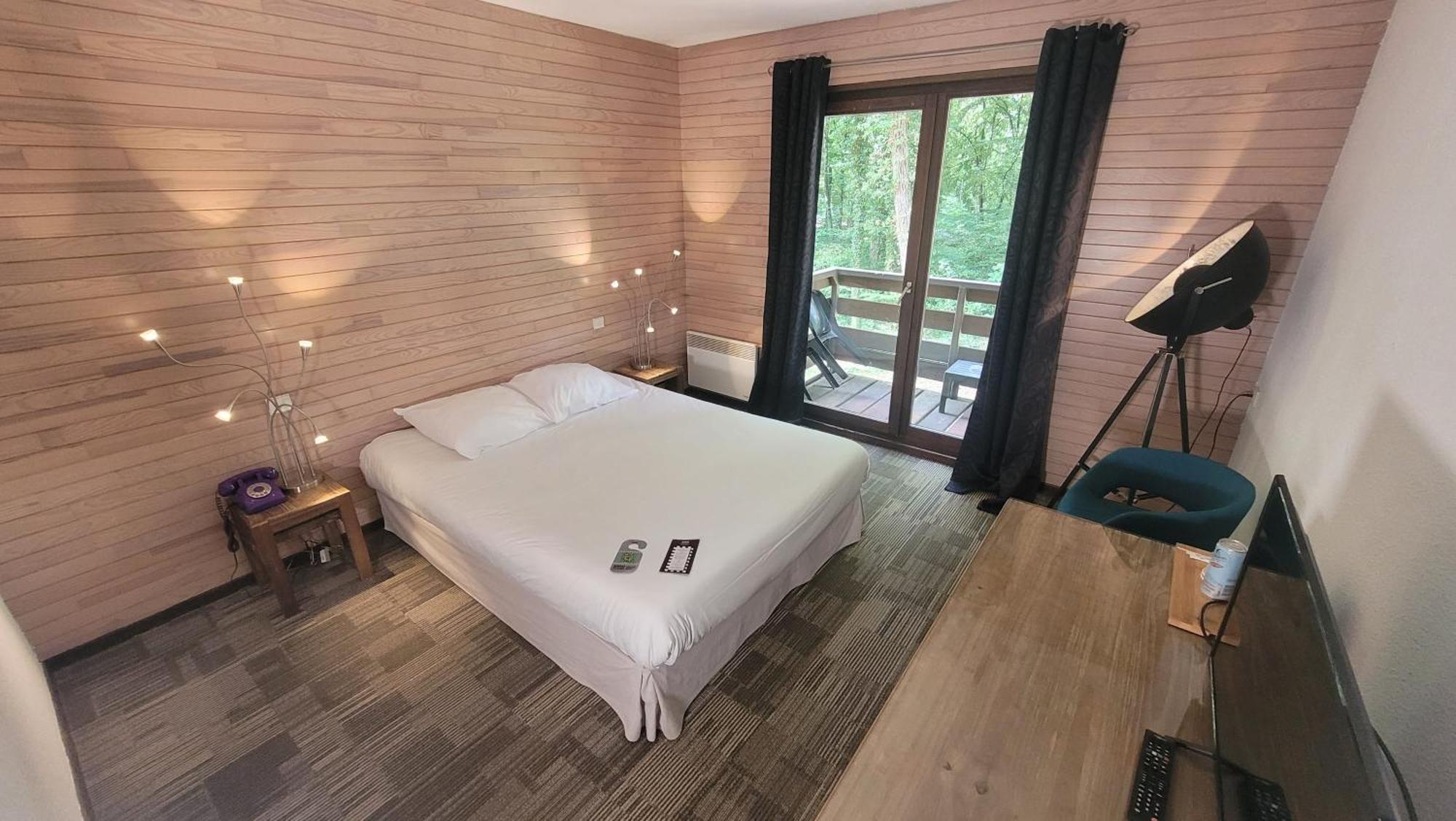 Enzo - St Eloy Metz By Kyriad Direct Hotel 3*